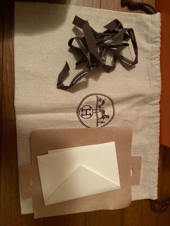 ポシェットケリー（ブランドバッグ）の商品画像 - 査定依頼日：2025年9月8日 - 最高査定価格：2,000,000円