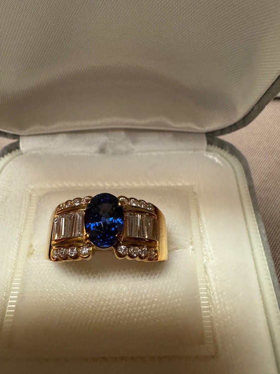 サファイヤ、ダイヤモンドリング（宝石）の商品画像 - 査定依頼日：2025年9月24日 - 最高査定価格：170,000円
