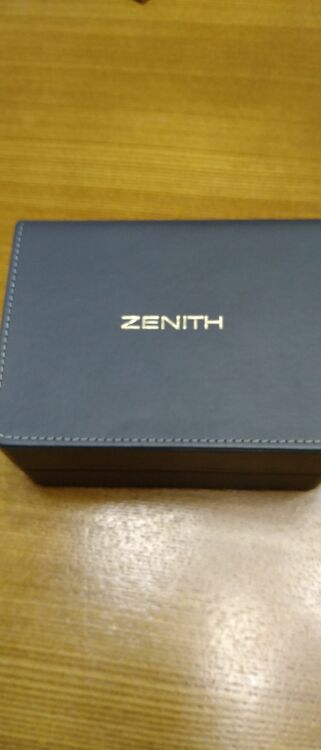 ゼニス エルプリメロ （高級時計）の商品画像 - 査定依頼日：2025年12月2日 - 最高査定価格：4,000,000円