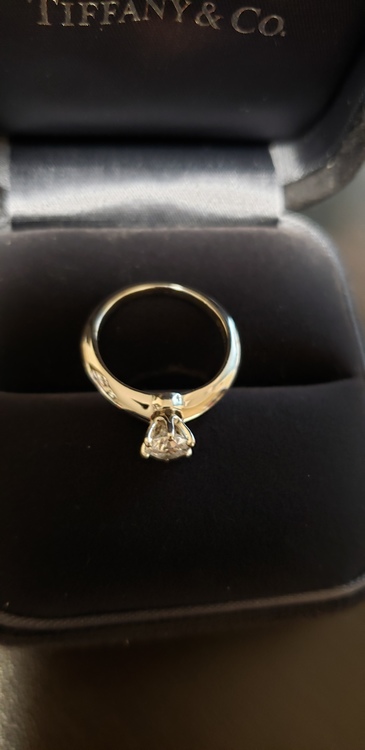 Tiffany　セッティング（宝石）の商品画像 - 査定依頼日：2022年3月22日 - 最高査定価格：150,000円