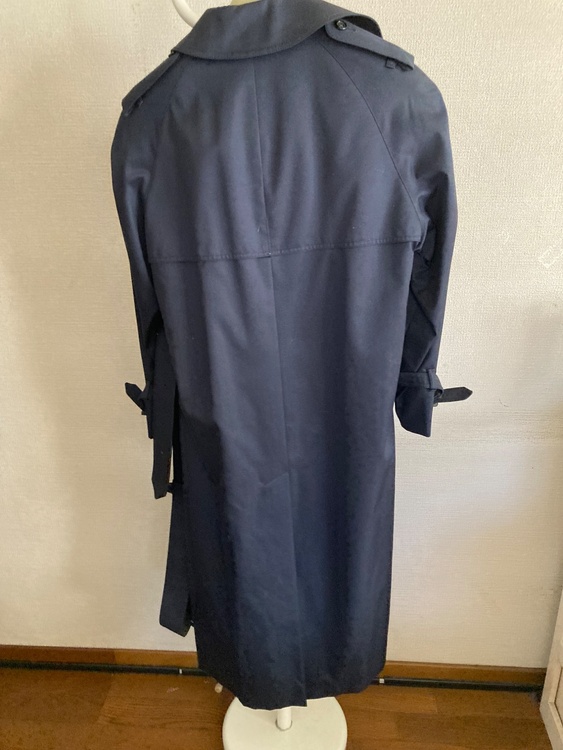 アクアスキュータム　トレンチコート（古着・ファッション）の商品画像 - 査定依頼日：2025年12月4日 - 最高査定価格：20,000円