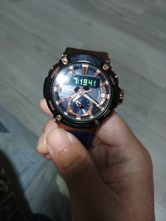 carboncoreguard（高級時計）の商品画像 - 査定依頼日：2025年11月17日 - 最高査定価格：10,000円