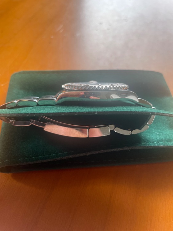 ロレックス ヨットマスター （高級時計）の商品画像 - 査定依頼日：2025年10月21日 - 最高査定価格：1,800,000円