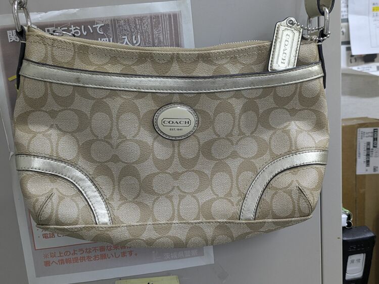 その他 コーチ （ブランドバッグ）の商品画像 - 査定依頼日：2025年9月23日 - 最高査定価格：1,500円