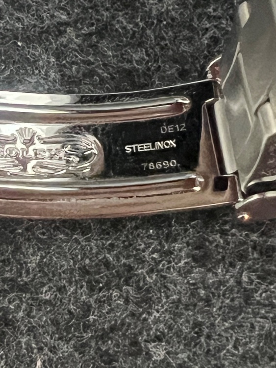 エクスプローラー1  114270（高級時計）の商品画像 - 査定依頼日：2025年11月17日 - 最高査定価格：1,000,000円