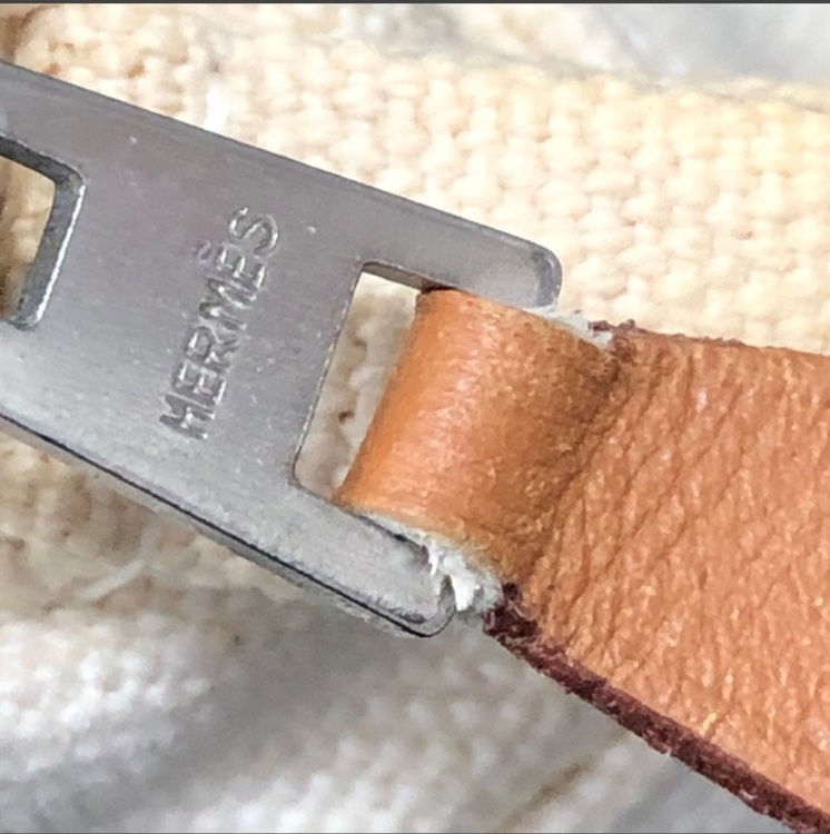 HERMES エルメス ポーチ【DFAB9036】（ブランド財布・小物）の商品画像 - 査定依頼日：2025年6月22日 - 最高査定価格：5,000円
