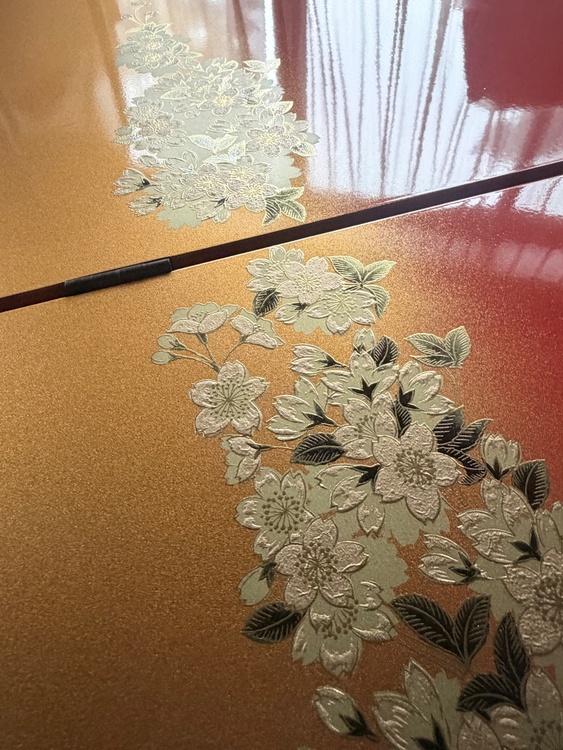 高級　御屏風　謹製（美術品・骨董品）の商品画像 - 査定依頼日：2026年4月15日 - 最高査定価格：100,000円