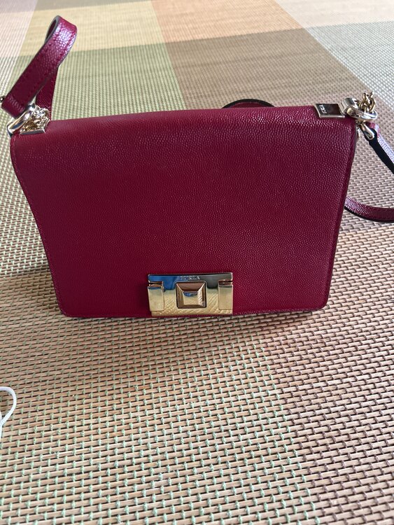 その他 フルラ （ブランドバッグ）の商品画像 - 査定依頼日：2025年3月20日 - 最高査定価格：5,000円