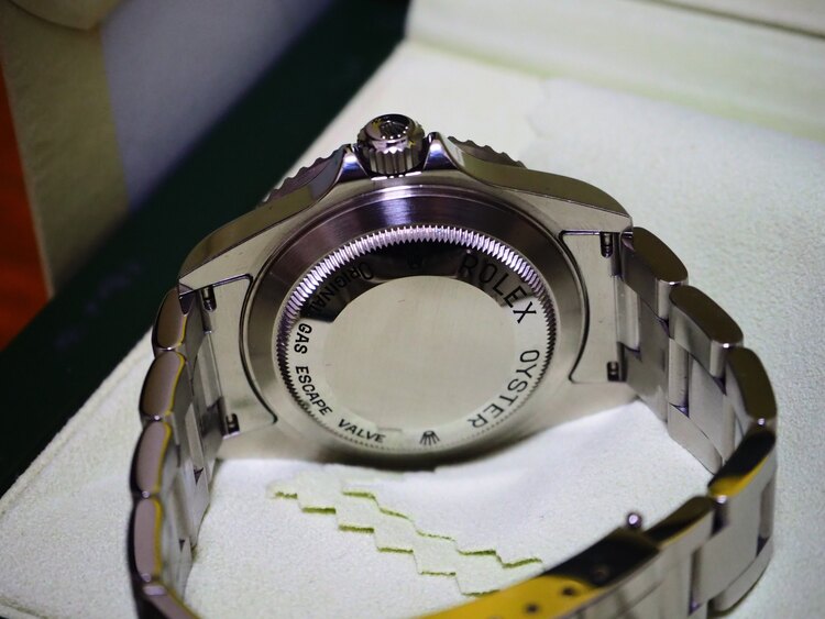 ロレックス シードゥエラー 1660（高級時計）の商品画像 - 査定依頼日：2025年1月29日 - 最高査定価格：1,280,000円