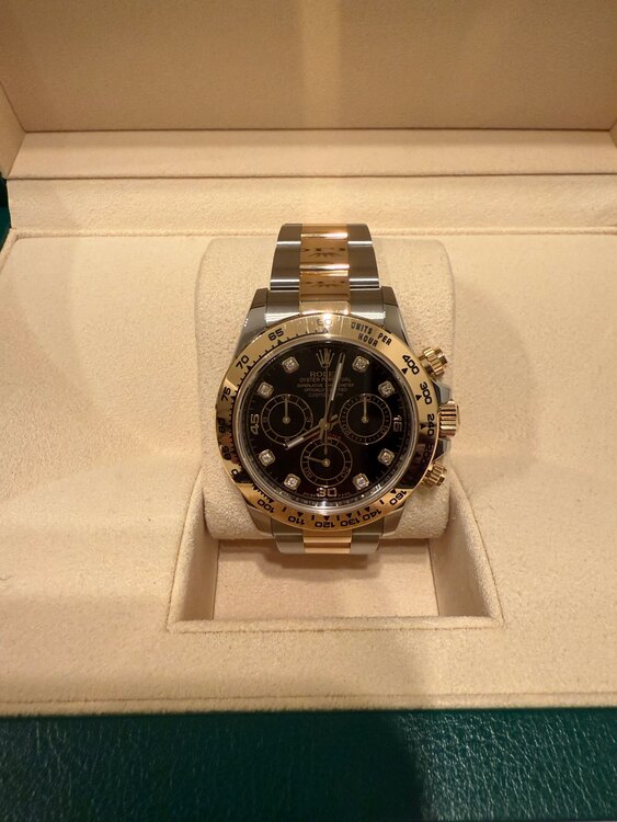 ロレックス デイトナ 116503（高級時計）の商品画像 - 査定依頼日：2025年1月12日 - 最高査定価格：3,600,000円