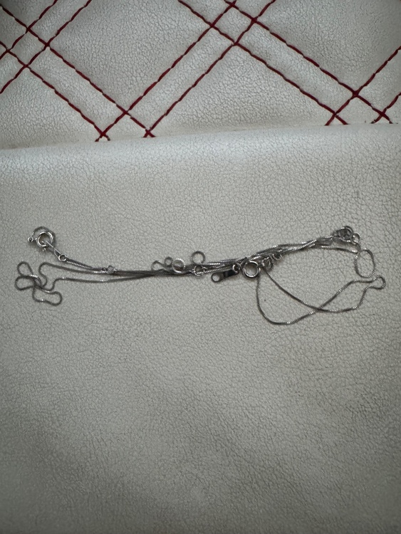 切れたチェーンや、ペンダントトップ（金・貴金属）の商品画像 - 査定依頼日：2026年4月3日 - 最高査定価格：300,000円