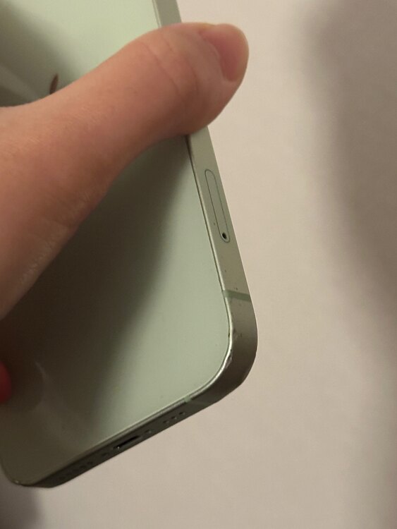 iPhone 12 64GB SIMフリー（スマホ）の商品画像 - 査定依頼日：2025年2月19日 - 最高査定価格：29,000円