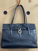 フェラガモ  （ブランドバッグ）の商品画像 - 査定依頼日：2025年3月25日 - 最高査定価格：7,000円