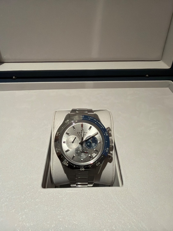 クロノマスター スポーツ ブティック エディション（高級時計）の商品画像 - 査定依頼日：2026年2月27日 - 最高査定価格：920,000円