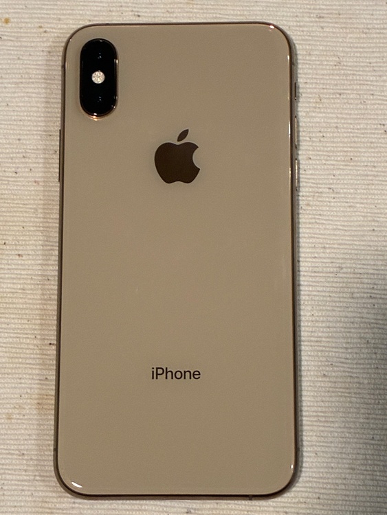iPhone iPhoneXS 256GB docomo（スマホ）の商品画像 - 査定依頼日：2026年8月28日 - 最高査定価格：12,000円