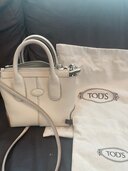 トッズ　di バッグミニ　ショルダーバッグ（ブランドバッグ）の商品画像 - 査定依頼日：2024年6月12日 - 最高査定価格：50,000円