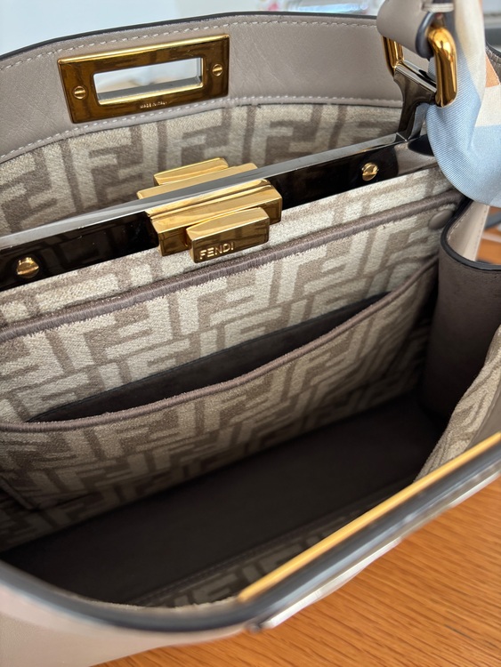 ピーカーブー（ブランドバッグ）の商品画像 - 査定依頼日：2025年7月5日 - 最高査定価格：170,000円