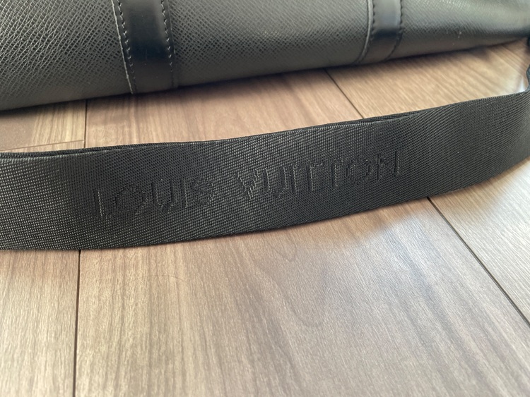 ルイヴィトン タイガ （ブランドバッグ）の商品画像 - 査定依頼日：2025年11月24日 - 最高査定価格：70,000円