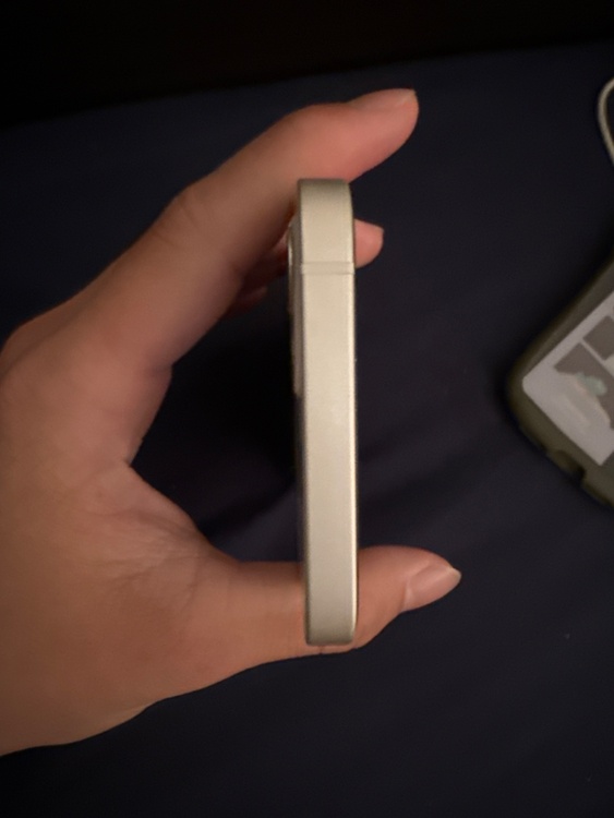 iPhone 12 64GB SIMフリー（スマホ）の商品画像 - 査定依頼日：2026年3月19日 - 最高査定価格：24,000円