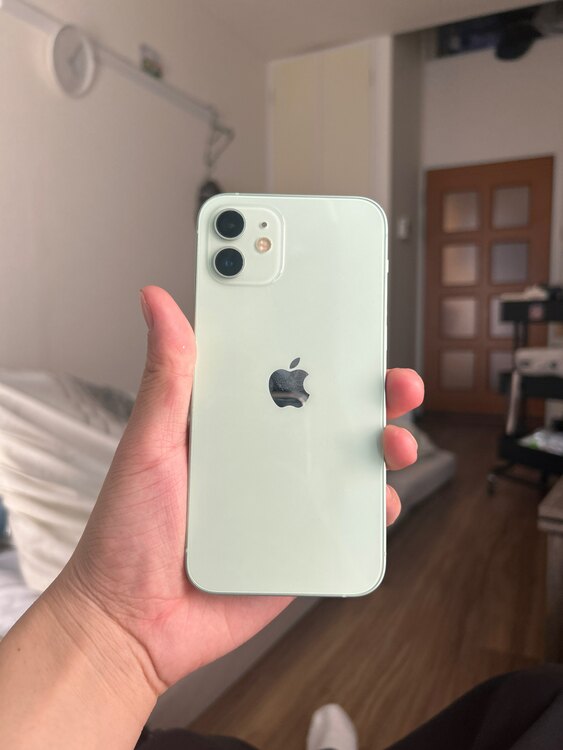 iPhone 12 128GB au（スマホ）の商品画像 - 査定依頼日：2025年5月14日 - 最高査定価格：31,000円