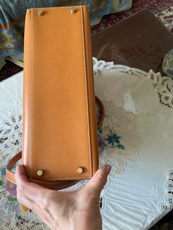 エルメスケリーバッグ（ブランドバッグ）の商品画像 - 査定依頼日：2025年5月31日 - 最高査定価格：1,250,000円