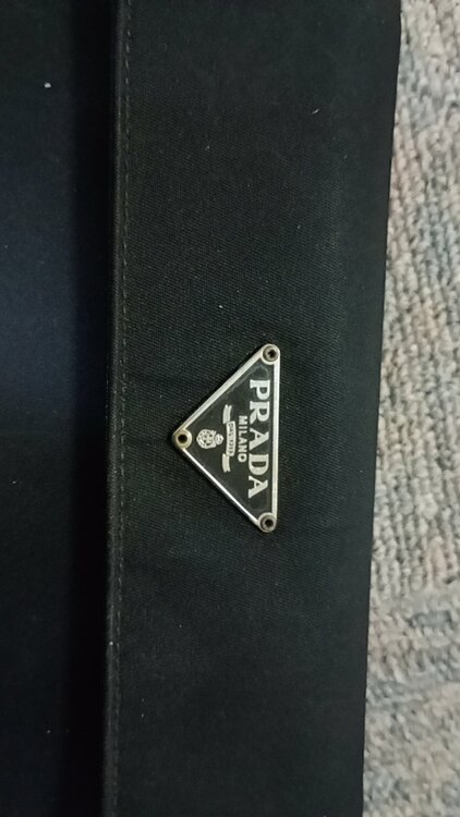 プラダ  （ブランドバッグ）の商品画像 - 査定依頼日：2026年4月16日 - 最高査定価格：12,000円