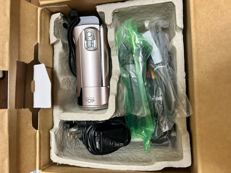 ビデオカメラ　JVC Everio GZ-HM280（家電）の商品画像 - 査定依頼日：2023年11月16日 - 最高査定価格：5,000円