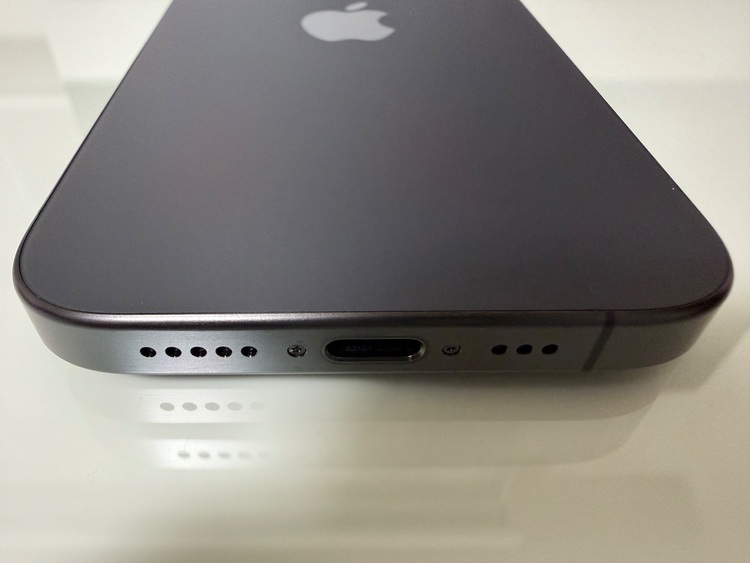 iPhone 15 Pro 256GB SIMフリー（スマホ）の商品画像 - 査定依頼日：2025年9月25日 - 最高査定価格：110,000円