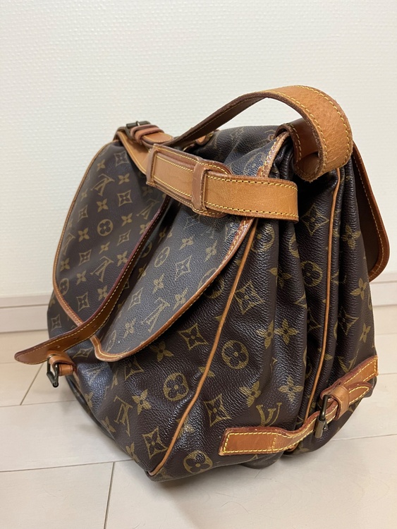 ソミュール35（ブランドバッグ）の商品画像 - 査定依頼日：2026年2月15日 - 最高査定価格：65,000円