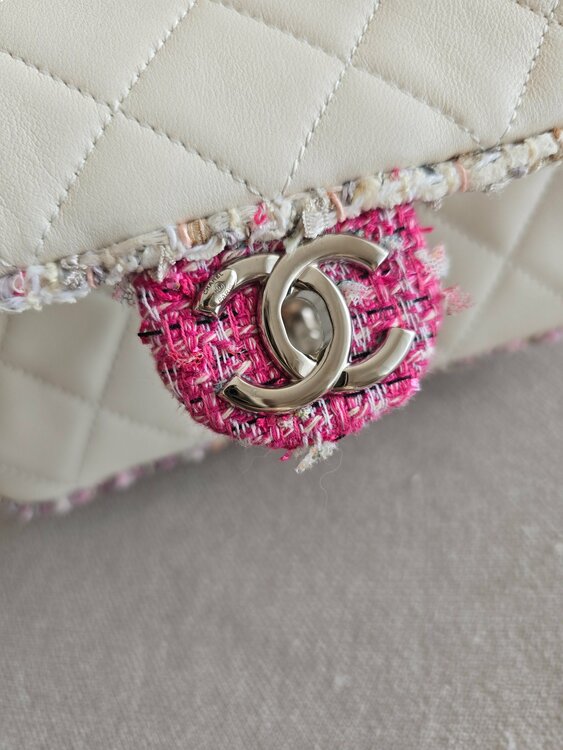 マトラッセ（ブランドバッグ）の商品画像 - 査定依頼日：2026年3月12日 - 最高査定価格：225,000円