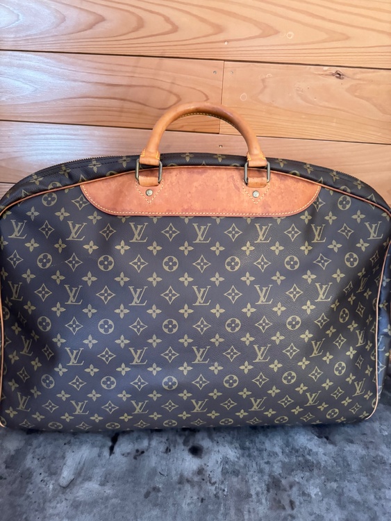 ルイヴィトン モノグラム （ブランドバッグ）の商品画像 - 査定依頼日：2026年2月23日 - 最高査定価格：55,000円