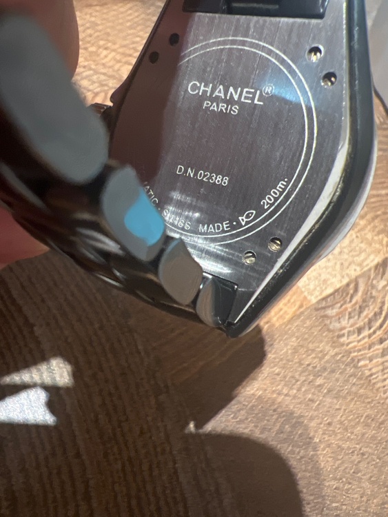 シャネル J12 DN0238（高級時計）の商品画像 - 査定依頼日：2025年12月28日 - 最高査定価格：530,000円