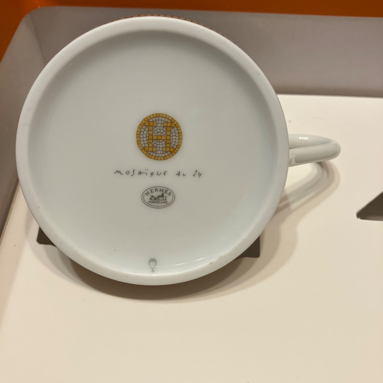 エルメス新品《モザイク24》ティーカップ＆ソーサー　２客セット（食器）の商品画像 - 査定依頼日：2025年8月26日 - 最高査定価格：40,000円