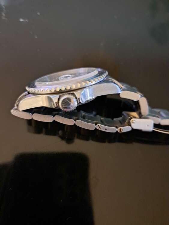 ロレックス サブマリーナー 16610L（高級時計）の商品画像 - 査定依頼日：2025年5月24日 - 最高査定価格：1,400,000円