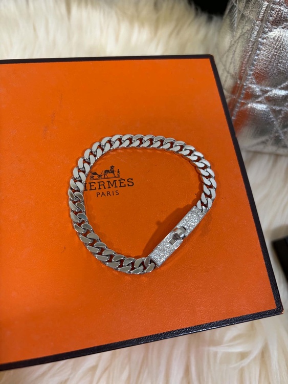 エルメス ブレスレット ケリー グルメット ホワイトゴールド 41Pダイヤ（宝石）の商品画像 - 査定依頼日：2026年9月18日 - 最高査定価格：1,200,000円