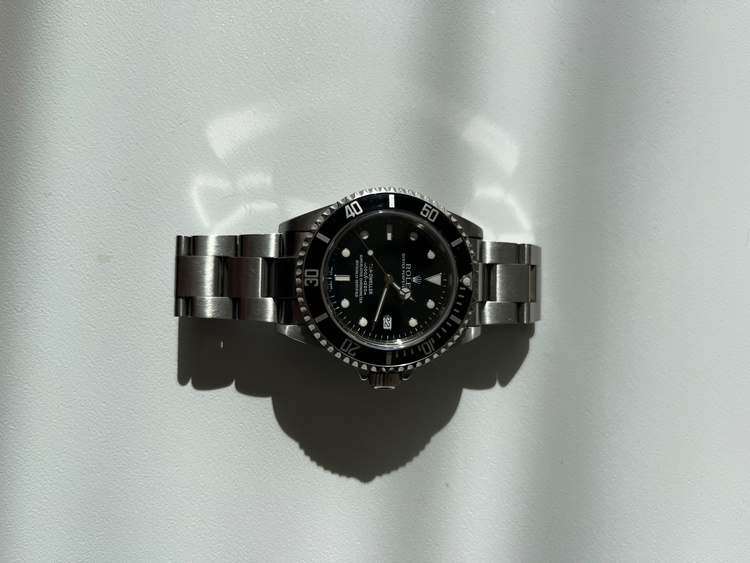 ロレックス シードゥエラー 1660（高級時計）の商品画像 - 査定依頼日：2026年1月27日 - 最高査定価格：1,300,000円