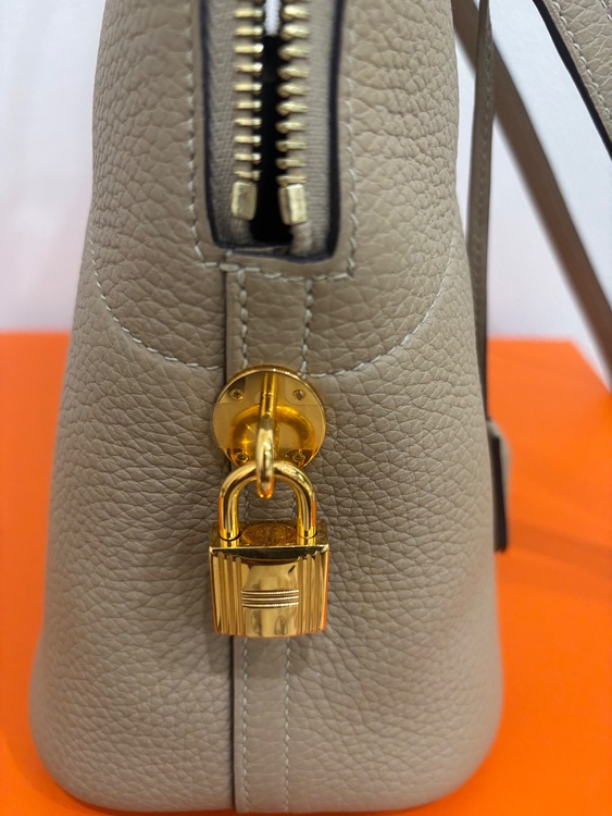 エルメス ボリード （ブランドバッグ）の商品画像 - 査定依頼日：2025年9月9日 - 最高査定価格：900,000円