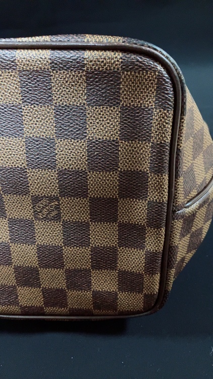 ショルダーバッグ（ブランドバッグ）の商品画像 - 査定依頼日：2026年3月2日 - 最高査定価格：77,000円