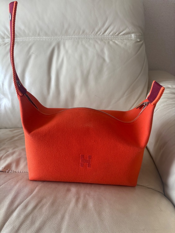 ブリブラ（ブランド財布・小物）の商品画像 - 査定依頼日：2025年9月23日 - 最高査定価格：80,000円