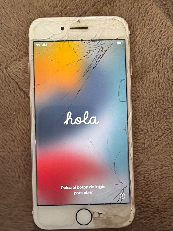 iPhone7（スマホ）の商品画像 - 査定依頼日：2026年4月5日 - 最高査定価格：3,000円