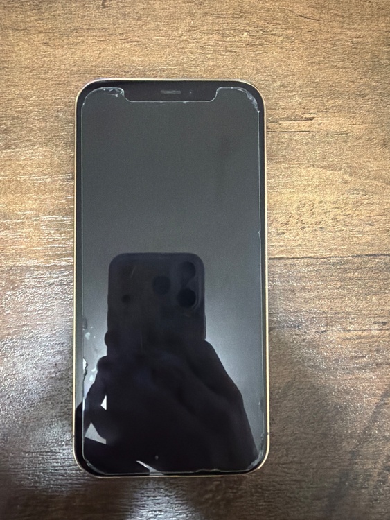 iPhone 12 Pro 128GB Softbank（スマホ）の商品画像 - 査定依頼日：2026年5月19日 - 最高査定価格：32,000円