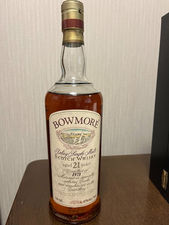 BOWMORE aged 21 years 1973（お酒）の商品画像 - 査定依頼日：2026年2月1日 - 最高査定価格：75,000円
