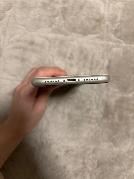 MWLU2J/A（スマホ）の商品画像 - 査定依頼日：2025年4月6日 - 最高査定価格：10,000円