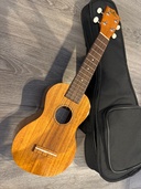 【Famous】FS-5G（ピアノ・楽器・PA機材）の商品画像 - 査定依頼日：2025年12月21日 - 最高査定価格：5,000円