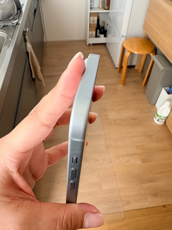 iPhone iPhone 15 128GB Softbank（スマホ）の商品画像 - 査定依頼日：2026年6月15日 - 最高査定価格：53,000円