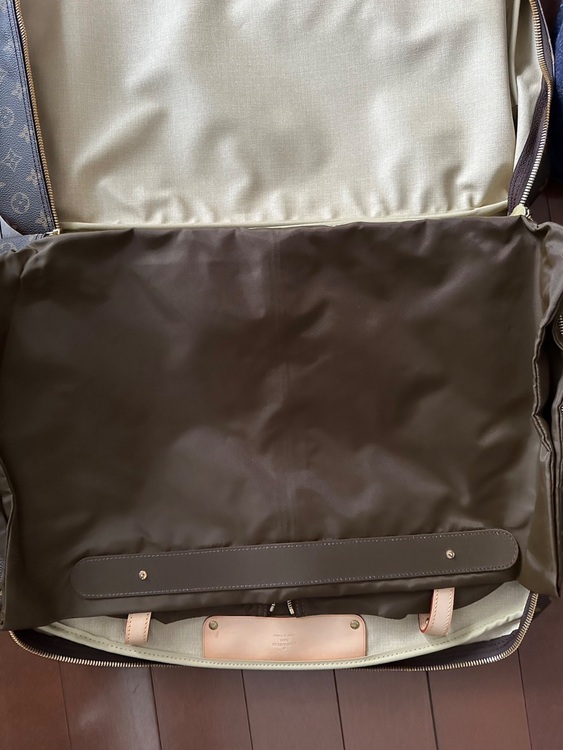 ボストンバック（ブランドバッグ）の商品画像 - 査定依頼日：2025年6月7日 - 最高査定価格：80,000円