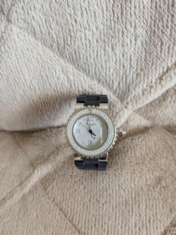 CHAUMET クラスワン　w0621H シェル文字盤　ダイヤモンドベゼル（高級時計）の商品画像 - 査定依頼日：2026年7月14日 - 最高査定価格：55,000円