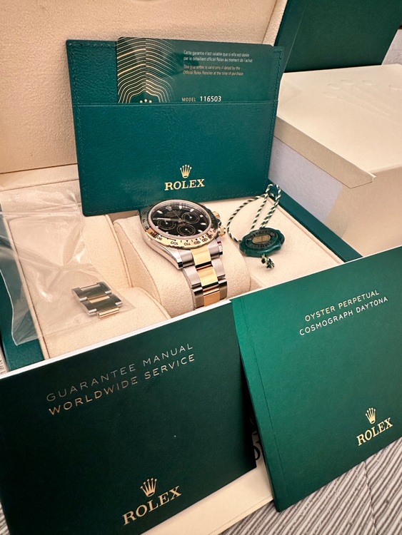 ロレックス デイトナ （高級時計）の商品画像 - 査定依頼日：2025年6月15日 - 最高査定価格：2,800,000円