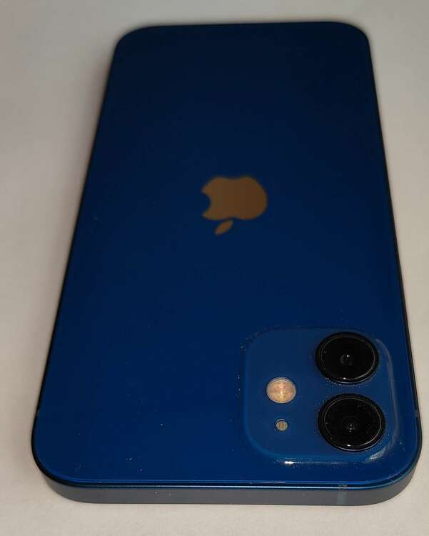 iPhone 12 128GB docomo（スマホ）の商品画像 - 査定依頼日：2025年4月2日 - 最高査定価格：25,000円