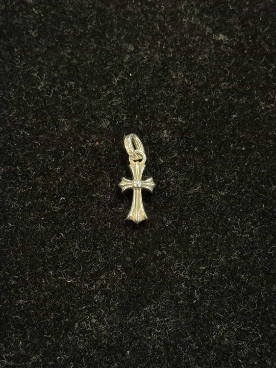 ベイビーファットクロスチャーム（古着・ファッション）の商品画像 - 査定依頼日：2026年3月27日 - 最高査定価格：170,000円